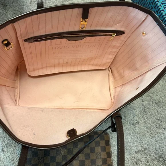 Brown Checkered Tote Bag with Pouch - Picture 3 of 7